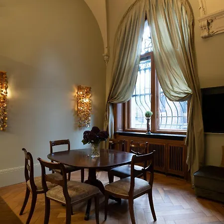 Arved Apartment *